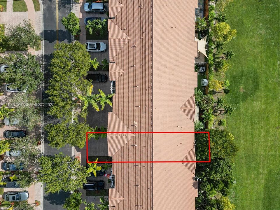 出租: $3,595 (3 贝兹, 2 浴室, 1838 平方英尺)