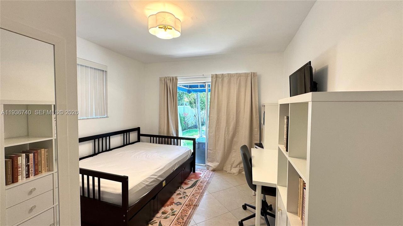 В аренду: $6,800 (3 спален, 3 ванн, 1456 Квадратных фут)