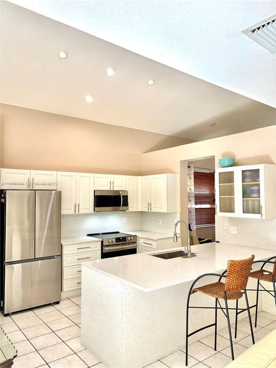 For Sale: $570,000 (4 beds, 3 baths, 2048 Square Feet)