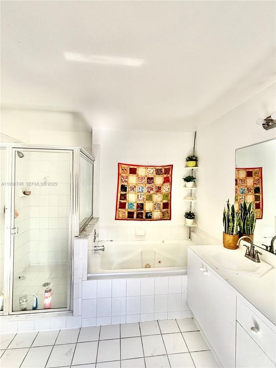 For Sale: $570,000 (4 beds, 3 baths, 2048 Square Feet)