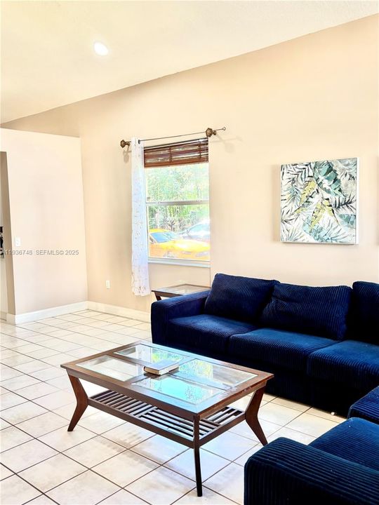 For Sale: $570,000 (4 beds, 3 baths, 2048 Square Feet)