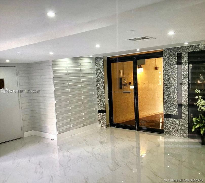 出租: $1,850 (1 贝兹, 1 浴室, 767 平方英尺)