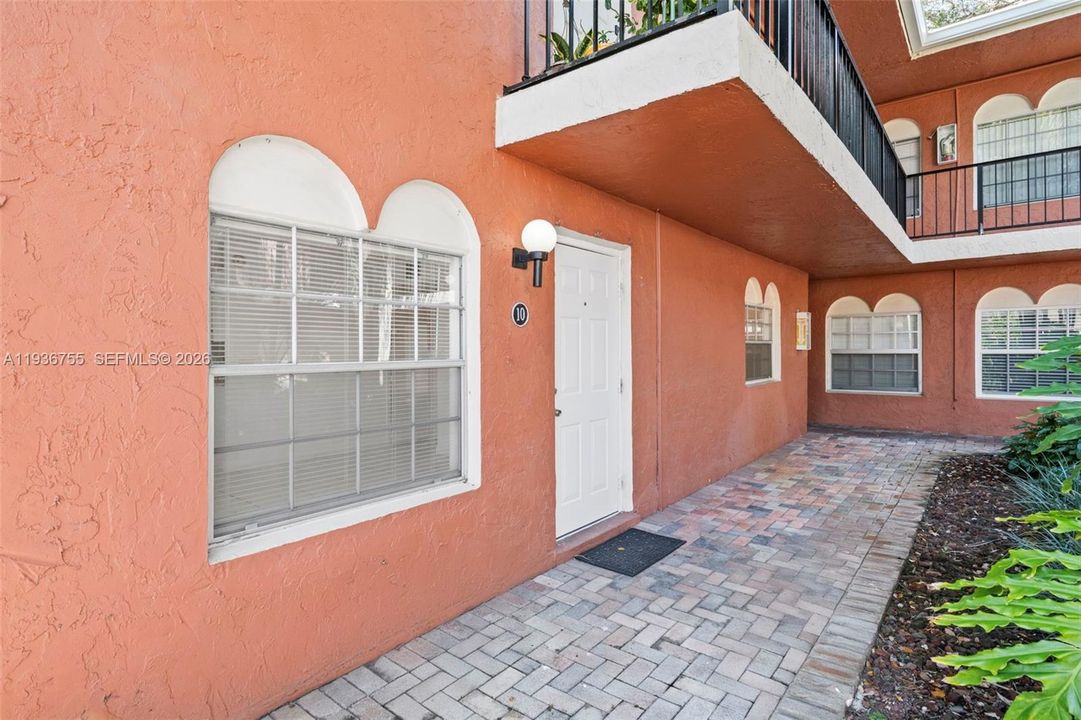 В аренду: $1,750 (1 спален, 1 ванн, 633 Квадратных фут)