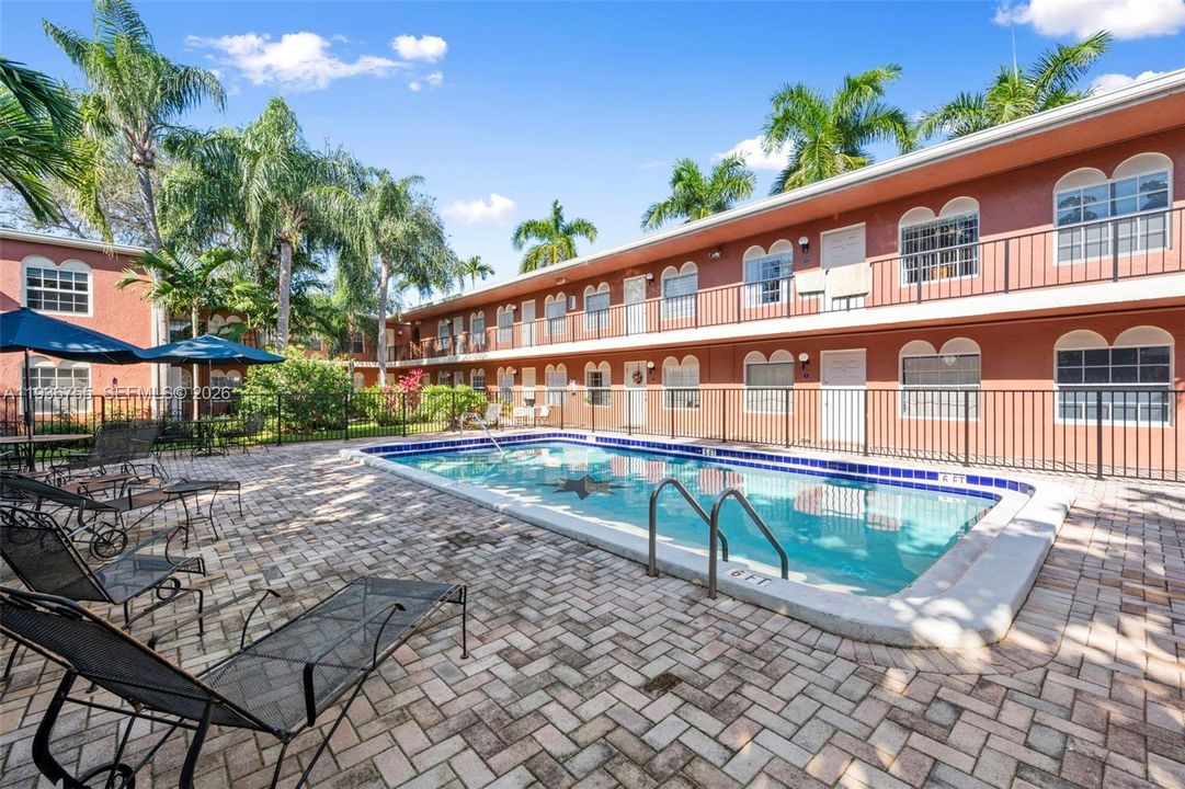 В аренду: $1,750 (1 спален, 1 ванн, 633 Квадратных фут)