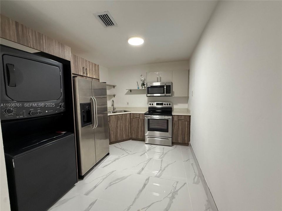 В аренду: $2,600 (2 спален, 1 ванн, 1900 Квадратных фут)