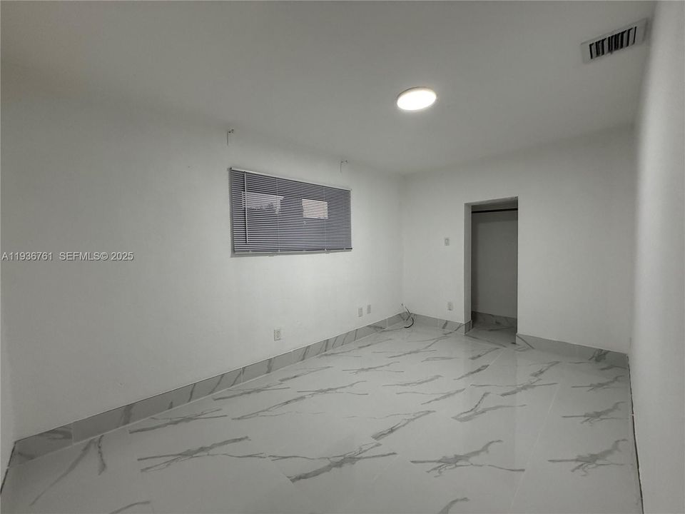 В аренду: $2,600 (2 спален, 1 ванн, 1900 Квадратных фут)