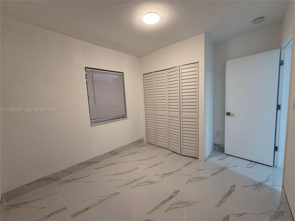 В аренду: $2,600 (2 спален, 1 ванн, 1900 Квадратных фут)