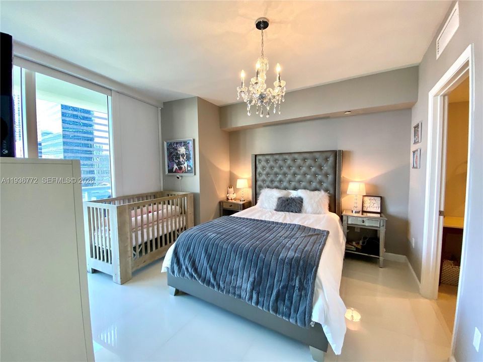 待售: $960,000 (2 贝兹, 2 浴室, 1450 平方英尺)