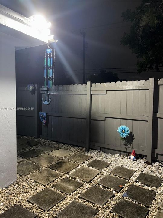 En Renta: $1,200 (1 camas, 1 baños, 1147 Pies cuadrados)