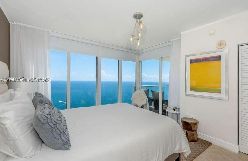 出租: $7,500 (2 贝兹, 2 浴室, 1602 平方英尺)