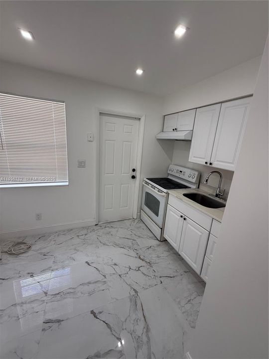 For Rent: $2,230 (2 beds, 2 baths, 1543 Square Feet)