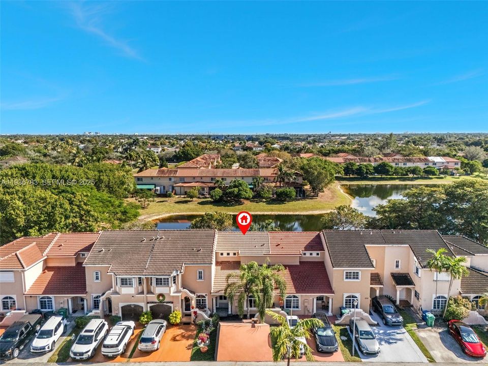 For Sale: $450,000 (2 beds, 2 baths, 1160 Square Feet)