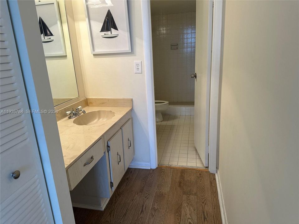 For Sale: $310,000 (2 beds, 2 baths, 1400 Square Feet)