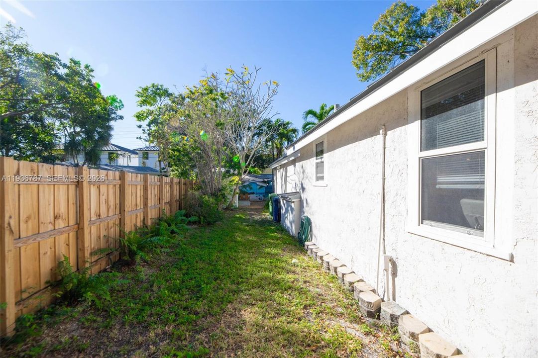 En Venta: $979,000 (3 camas, 2 baños, 1751 Pies cuadrados)