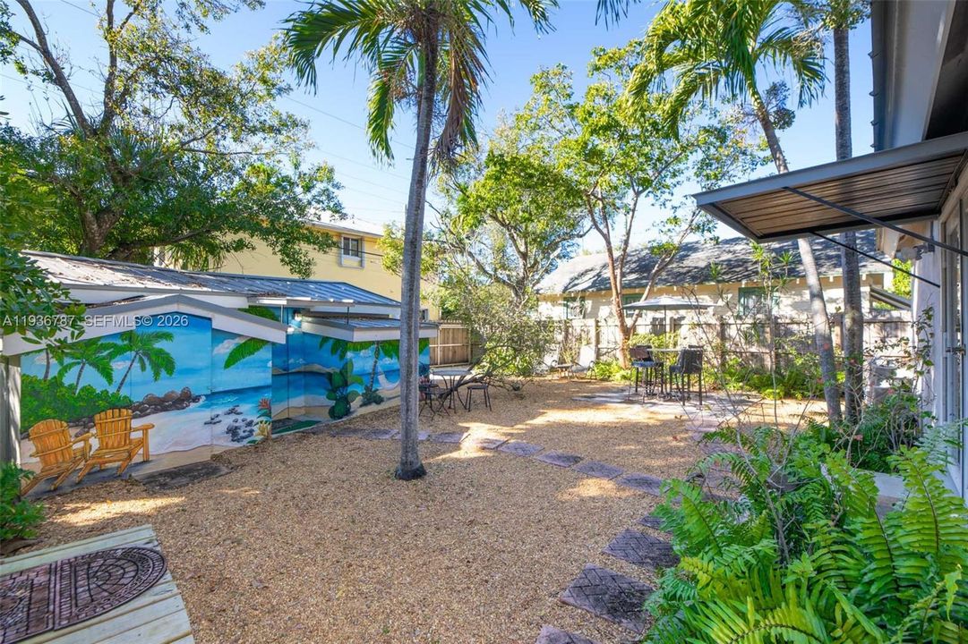 En Venta: $979,000 (3 camas, 2 baños, 1751 Pies cuadrados)