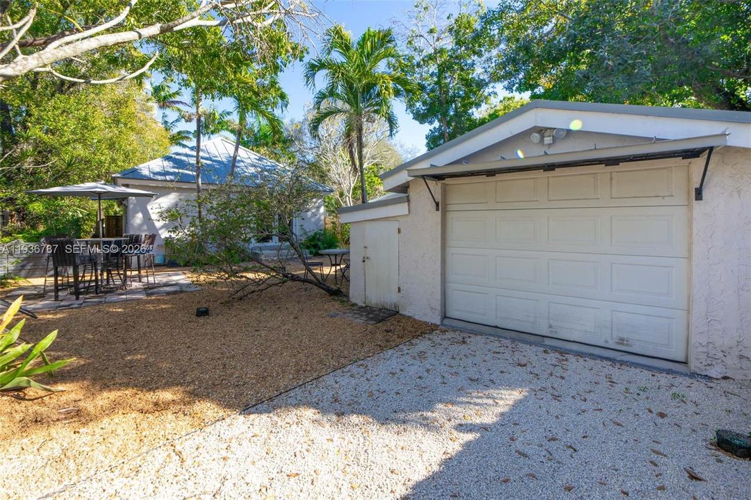 En Venta: $979,000 (3 camas, 2 baños, 1751 Pies cuadrados)