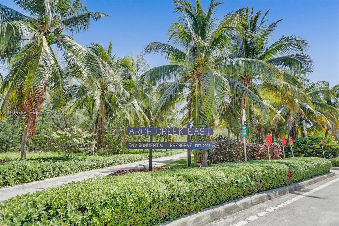 出租: $5,500 (2 贝兹, 3 浴室, 2057 平方英尺)