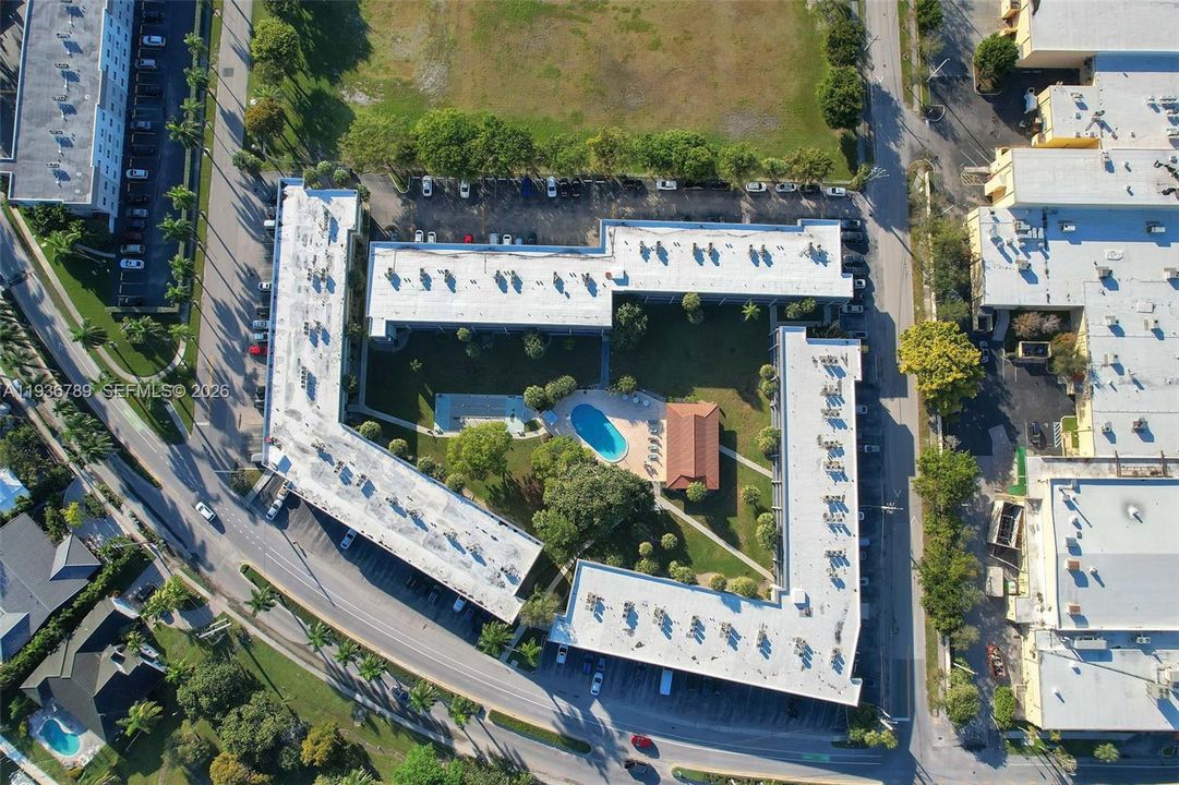 En Venta: $208,000 (2 camas, 2 baños, 965 Pies cuadrados)