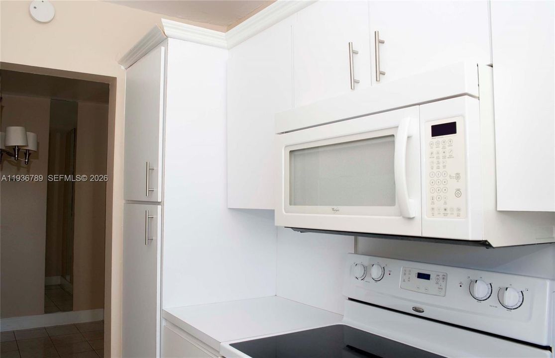 En Venta: $208,000 (2 camas, 2 baños, 965 Pies cuadrados)