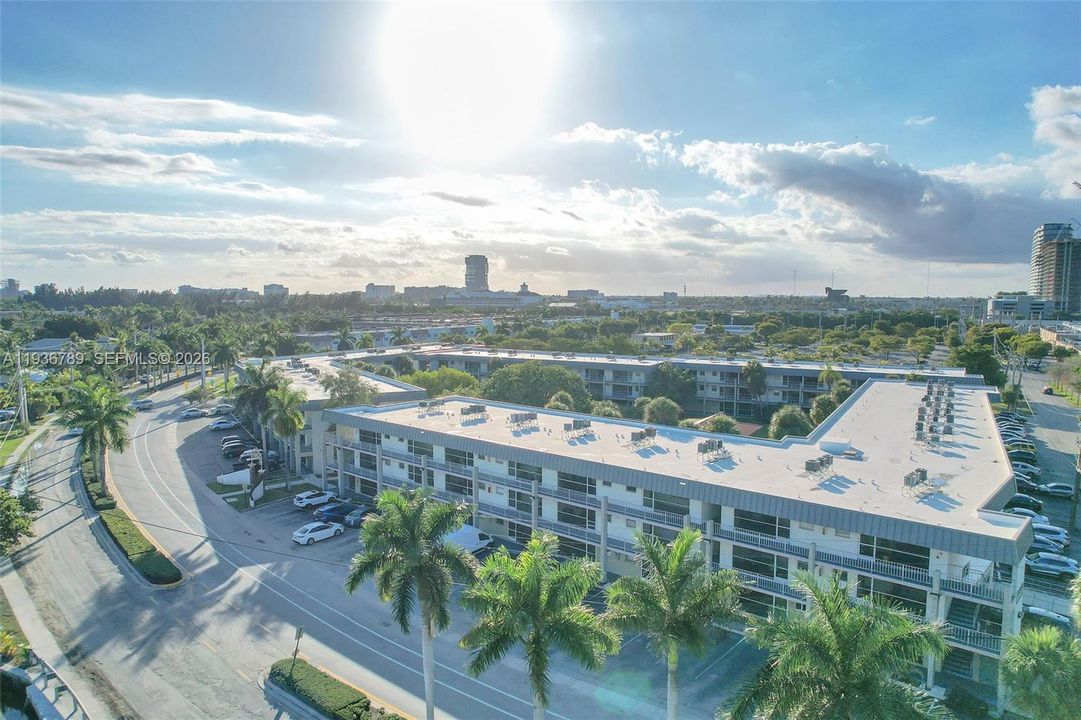 En Venta: $208,000 (2 camas, 2 baños, 965 Pies cuadrados)