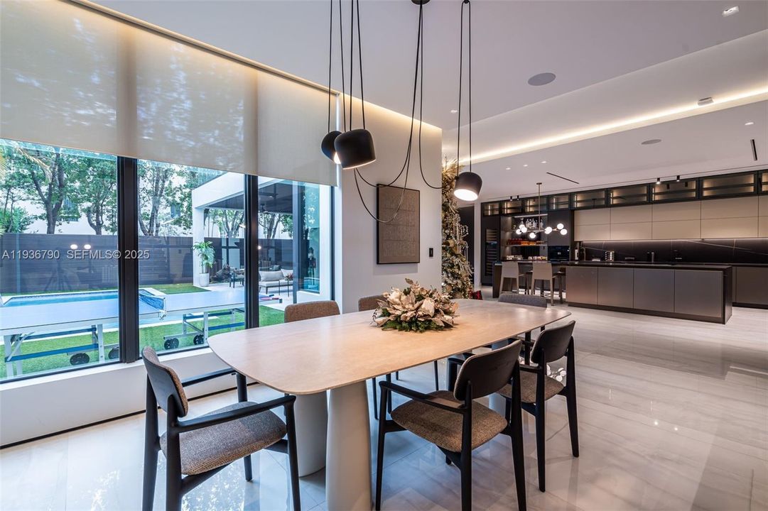 For Sale: $4,275,000 (5 beds, 5 baths, 4067 Square Feet)