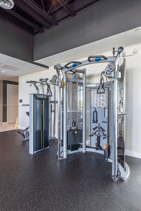 For Sale: $4,275,000 (5 beds, 5 baths, 4067 Square Feet)