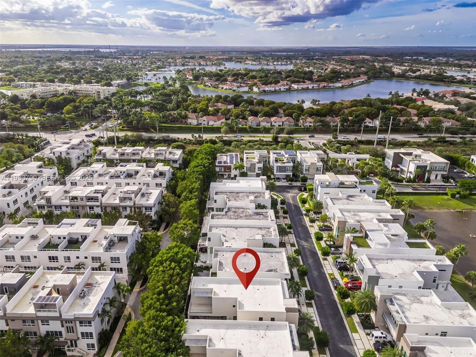 For Sale: $4,275,000 (5 beds, 5 baths, 4067 Square Feet)