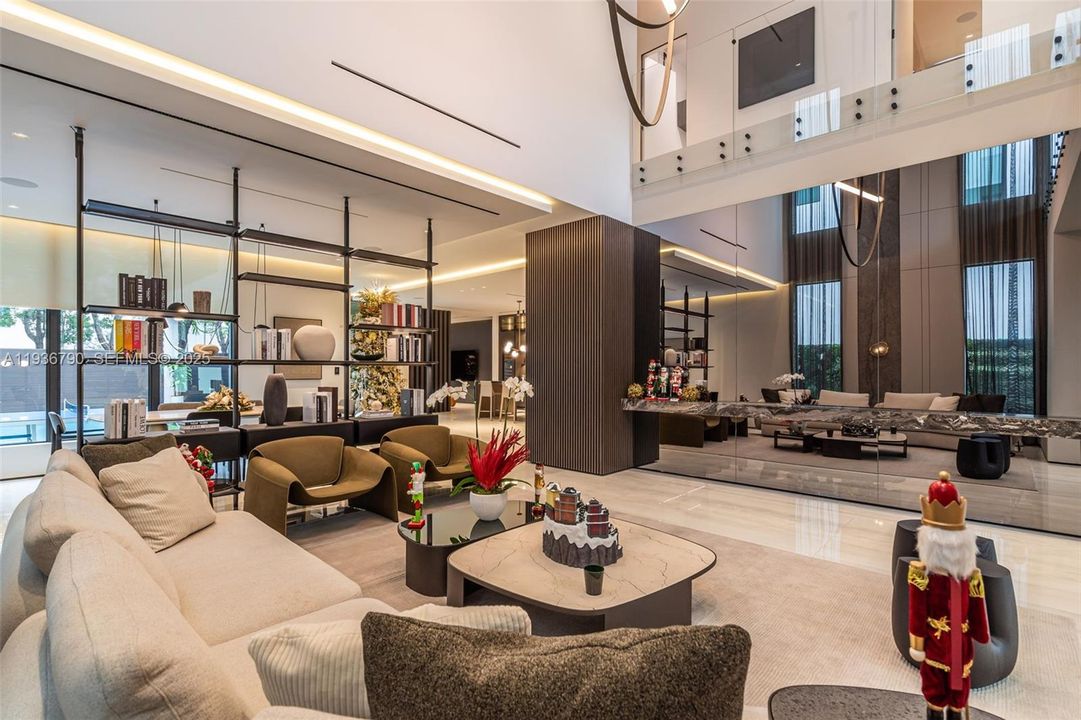 For Sale: $4,275,000 (5 beds, 5 baths, 4067 Square Feet)