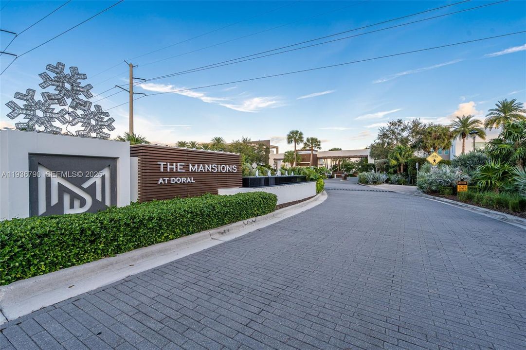 For Sale: $4,275,000 (5 beds, 5 baths, 4067 Square Feet)