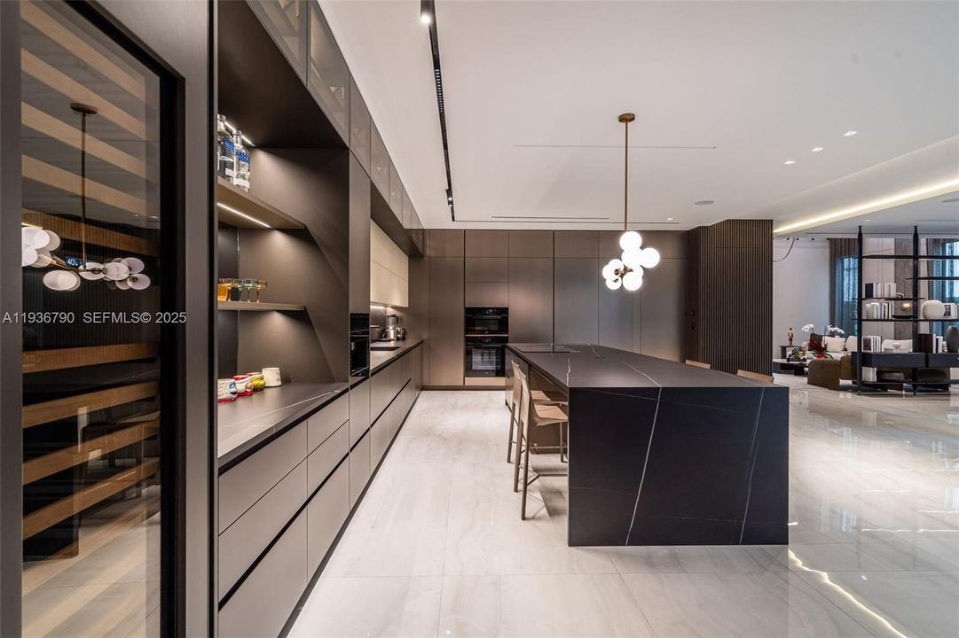 For Sale: $4,275,000 (5 beds, 5 baths, 4067 Square Feet)