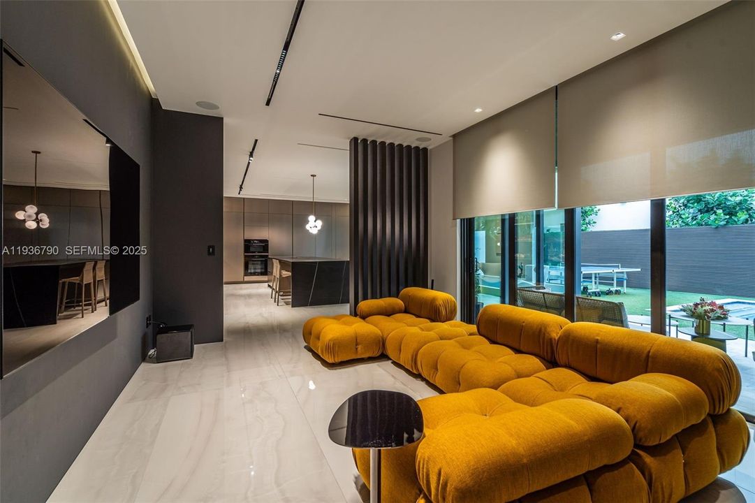 For Sale: $4,275,000 (5 beds, 5 baths, 4067 Square Feet)