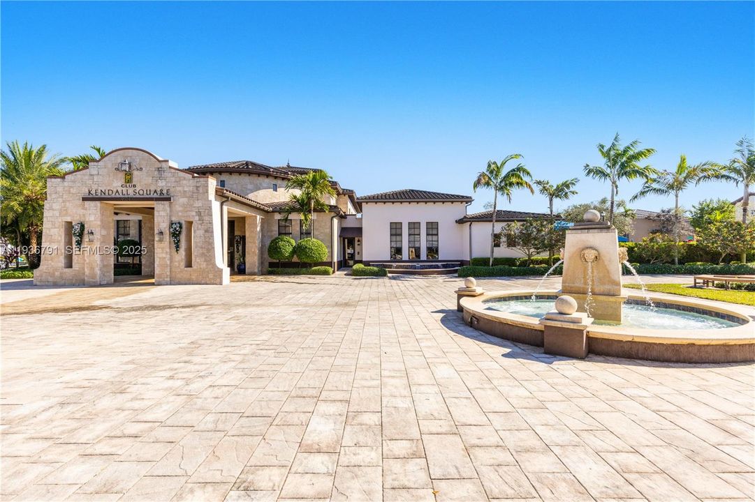 For Sale: $585,000 (4 beds, 3 baths, 1930 Square Feet)