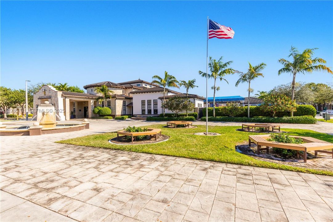 For Sale: $585,000 (4 beds, 3 baths, 1930 Square Feet)