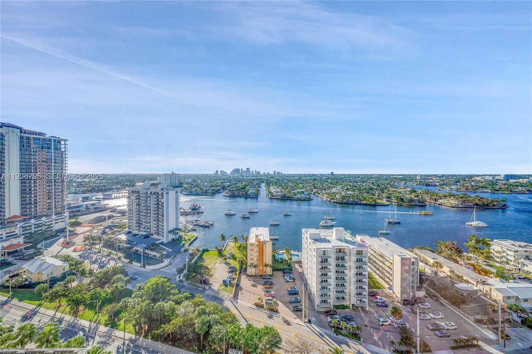 For Sale: $2,600,000 (3 beds, 3 baths, 2536 Square Feet)