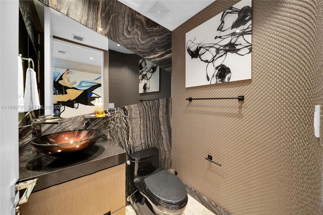 For Sale: $2,600,000 (3 beds, 3 baths, 2536 Square Feet)