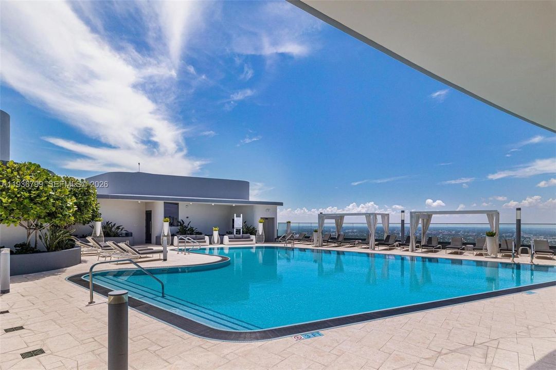 En Venta: $1,575,000 (2 camas, 2 baños, 1356 Pies cuadrados)