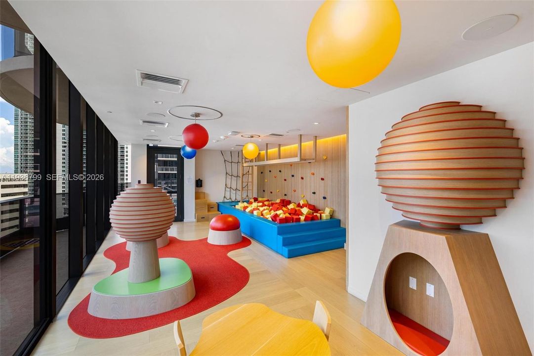 En Venta: $1,575,000 (2 camas, 2 baños, 1356 Pies cuadrados)