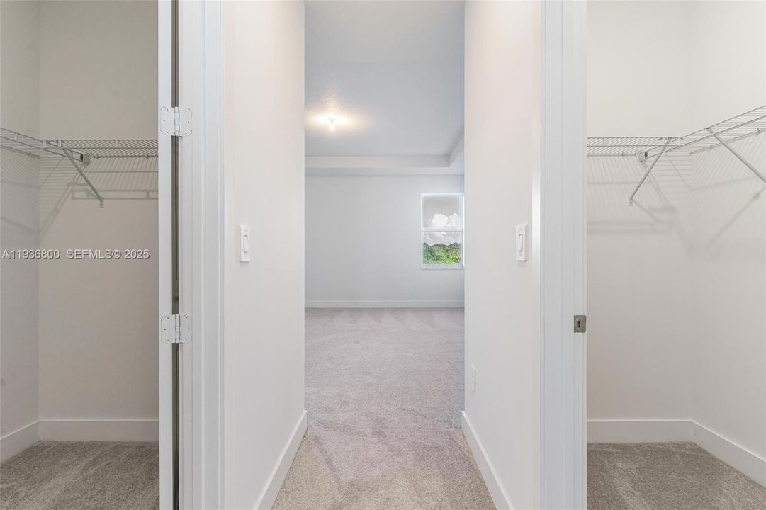 For Sale: $1,900,000 (5 beds, 3 baths, 3698 Square Feet)