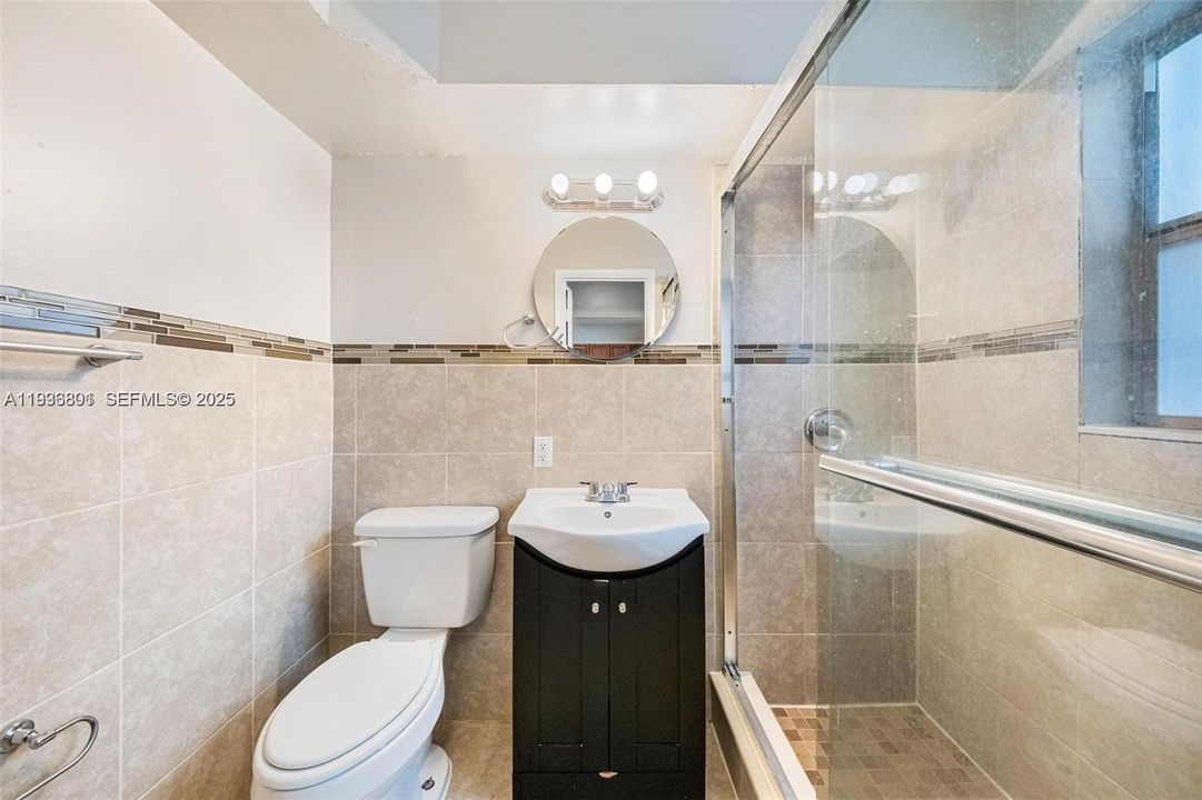 В аренду: $2,850 (3 спален, 2 ванн, 1109 Квадратных фут)