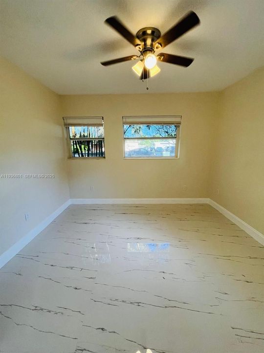 В аренду: $2,850 (3 спален, 2 ванн, 1109 Квадратных фут)