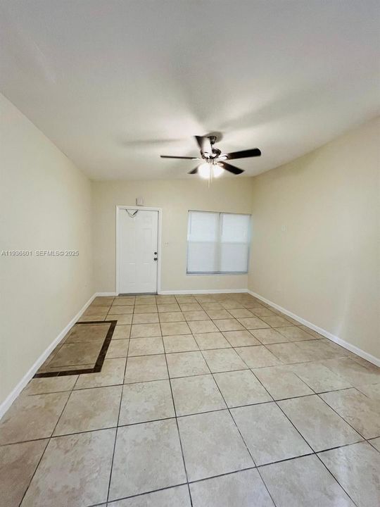 В аренду: $2,850 (3 спален, 2 ванн, 1109 Квадратных фут)