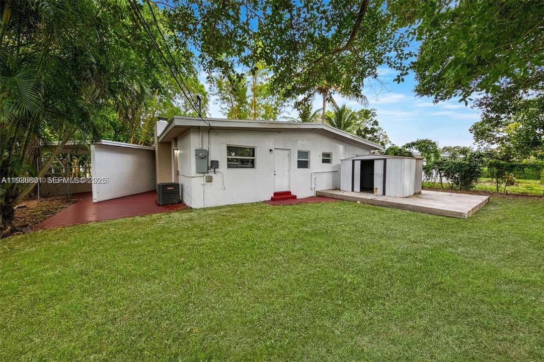 В аренду: $2,850 (3 спален, 2 ванн, 1109 Квадратных фут)