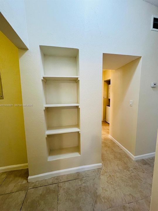 В аренду: $2,850 (3 спален, 2 ванн, 1109 Квадратных фут)