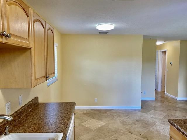 Dining area off kitchen