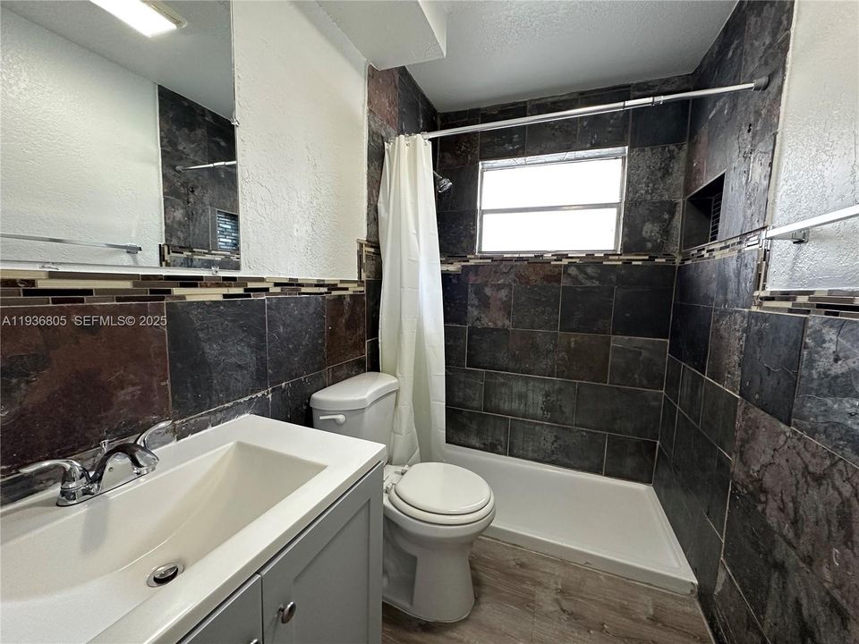 En Renta: $2,295 (2 camas, 2 baños, 0 Pies cuadrados)