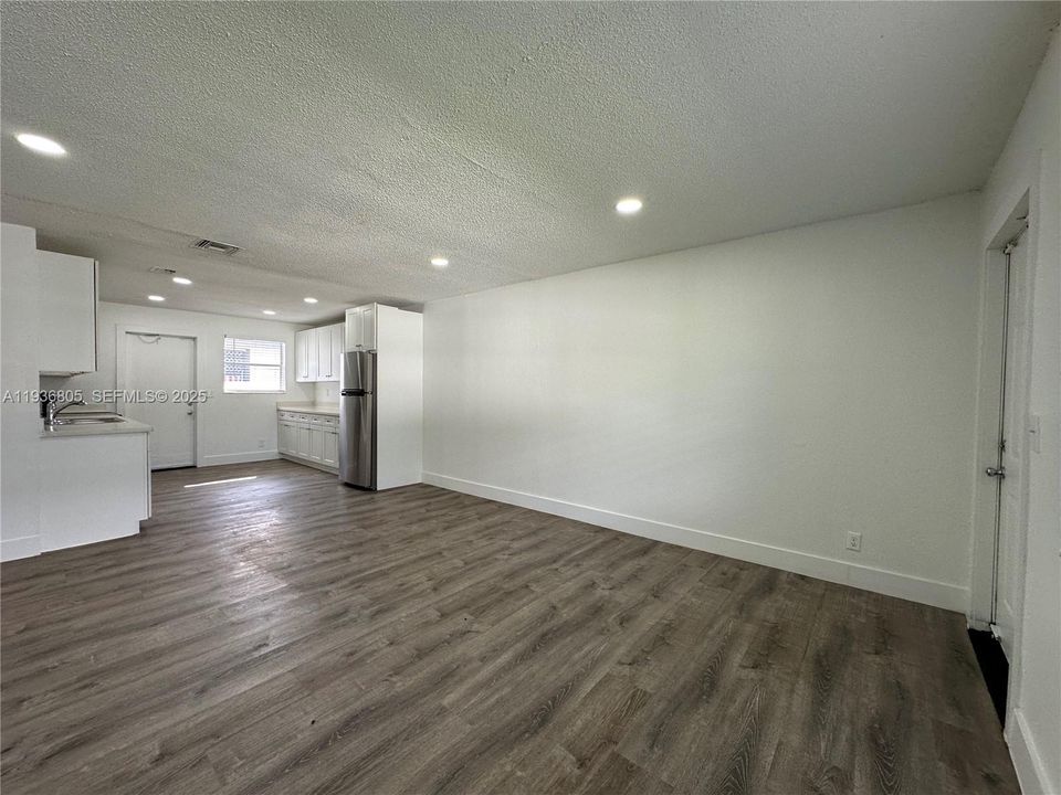 En Renta: $2,295 (2 camas, 2 baños, 0 Pies cuadrados)