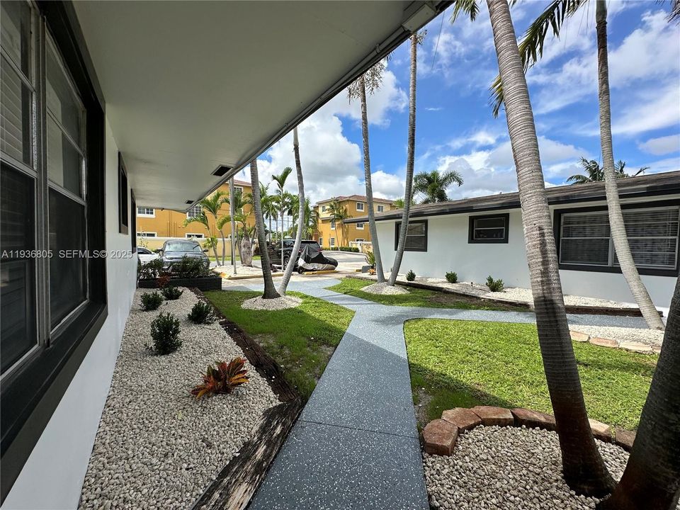 En Renta: $2,295 (2 camas, 2 baños, 0 Pies cuadrados)