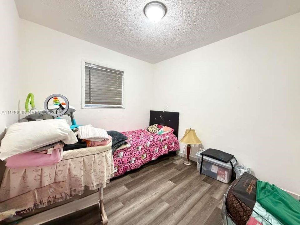 На продажу: $419,900 (3 спален, 2 ванн, 1106 Квадратных фут)