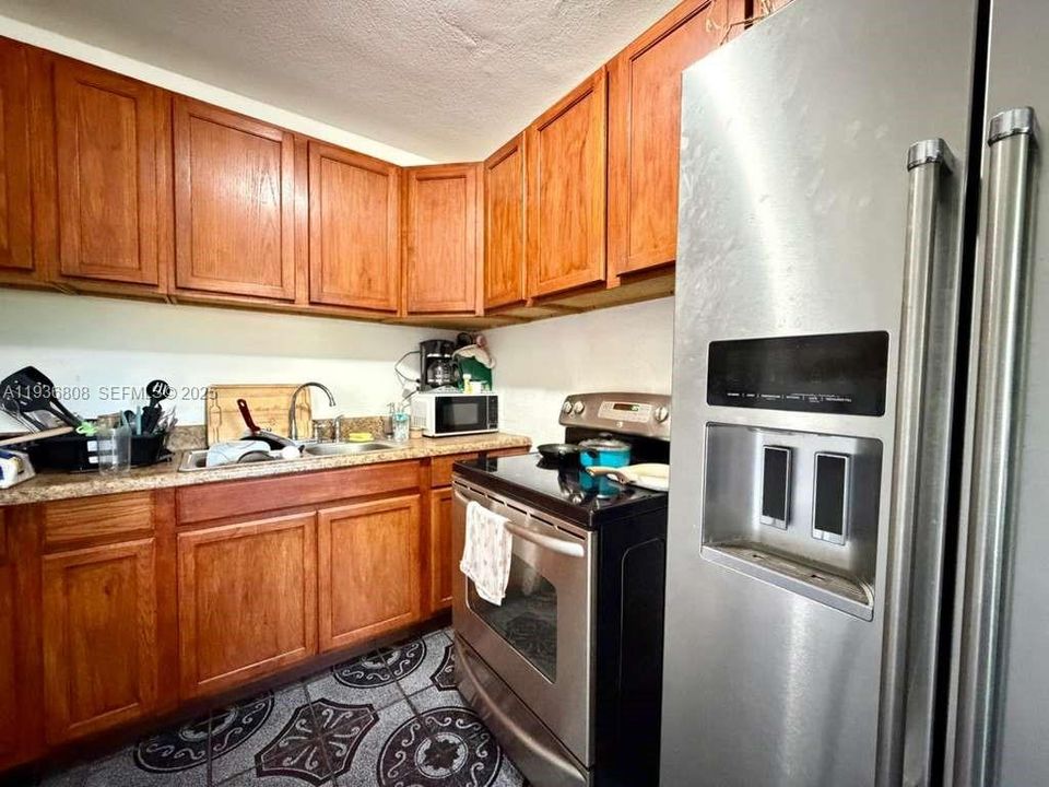 На продажу: $419,900 (3 спален, 2 ванн, 1106 Квадратных фут)