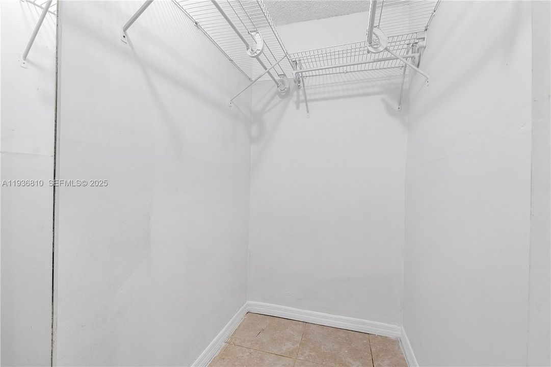 Master Walk In Closet